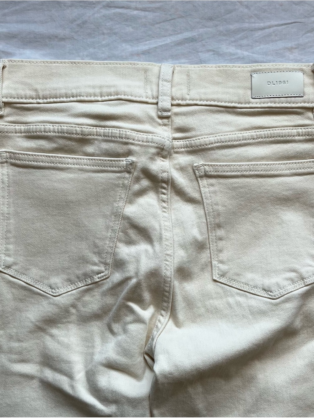 Women's Cream High-Rise Straight Jeans - Picture 6 of 6